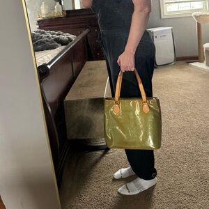 Louis Vuitton Houston Green Patent Leather Tote - Authentic - Entrupy Certified